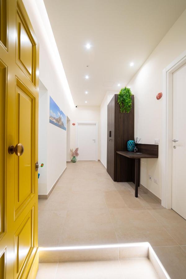 Numisia Guest House 테라치나 외부 사진